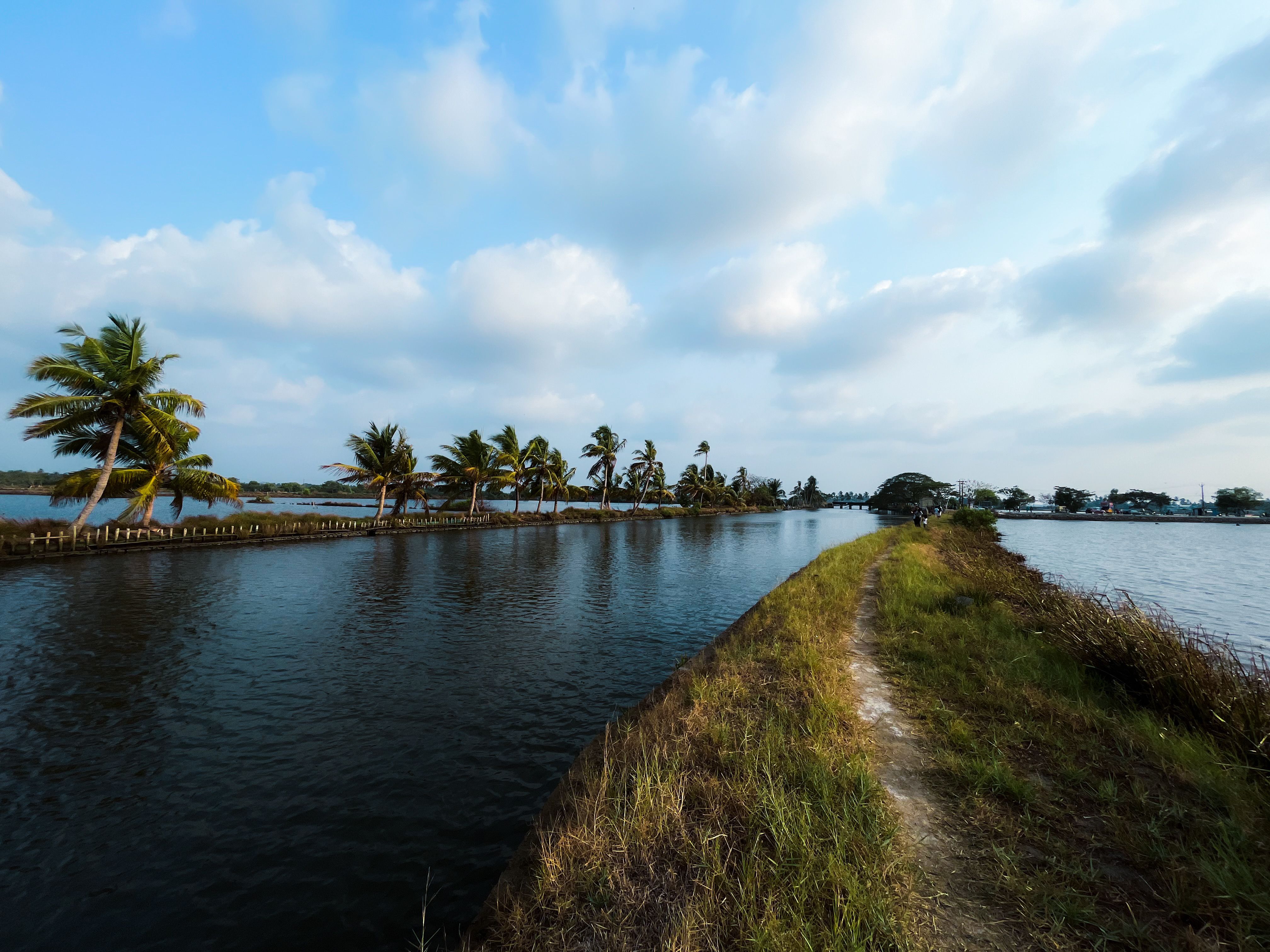 Kerala Backwaters Tour Package – 6 Days / 5 Nights