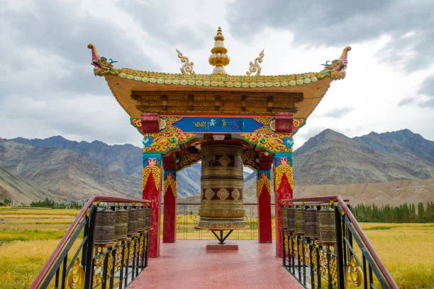 Leh Ladakh Tour Packages from Surat | 7 Nights 8 Days Ladakh Trip