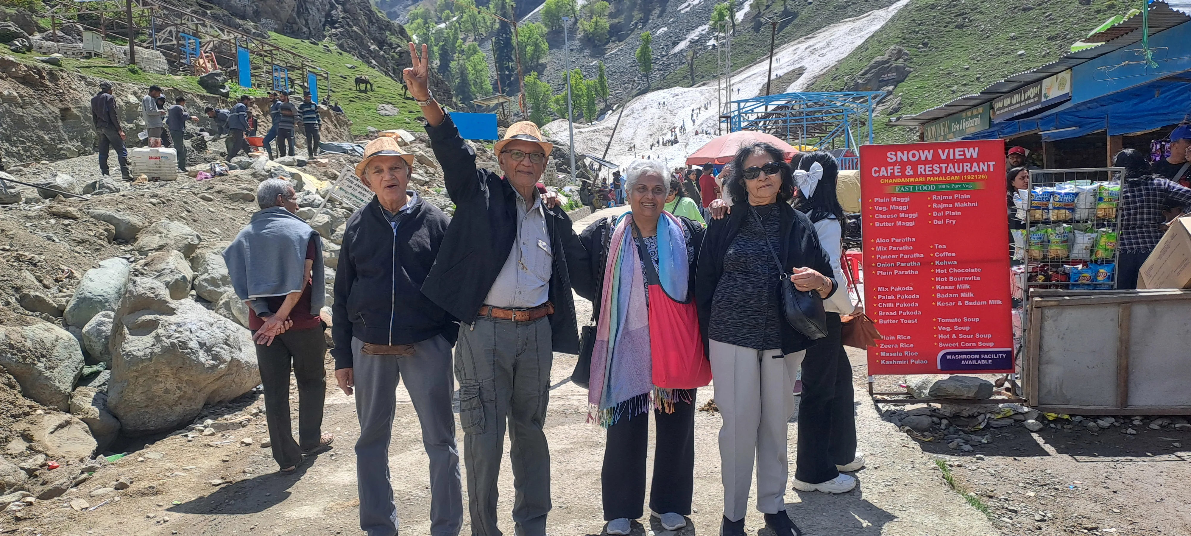 Kashmir Leisure Tour Package - C Himalaya