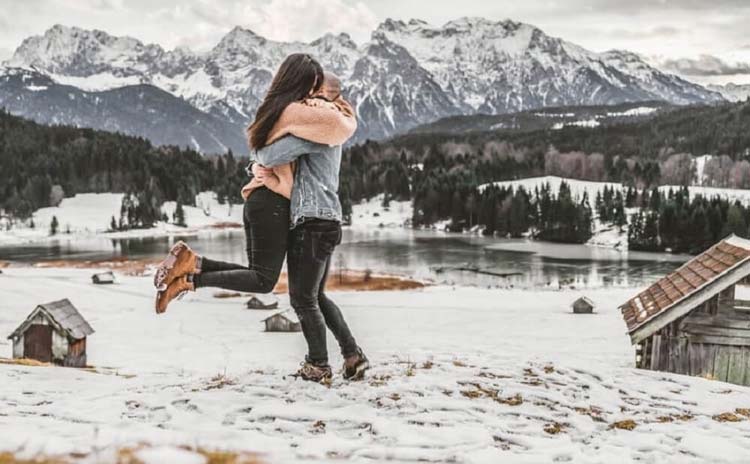 Overview of Kashmir: The Perfect Honeymoon Destination