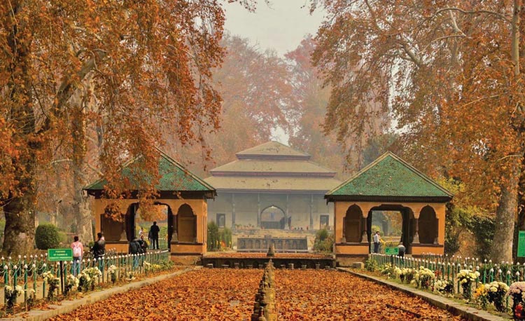 Visit Shalimar Bagh Srinagar, Architecture, Timing